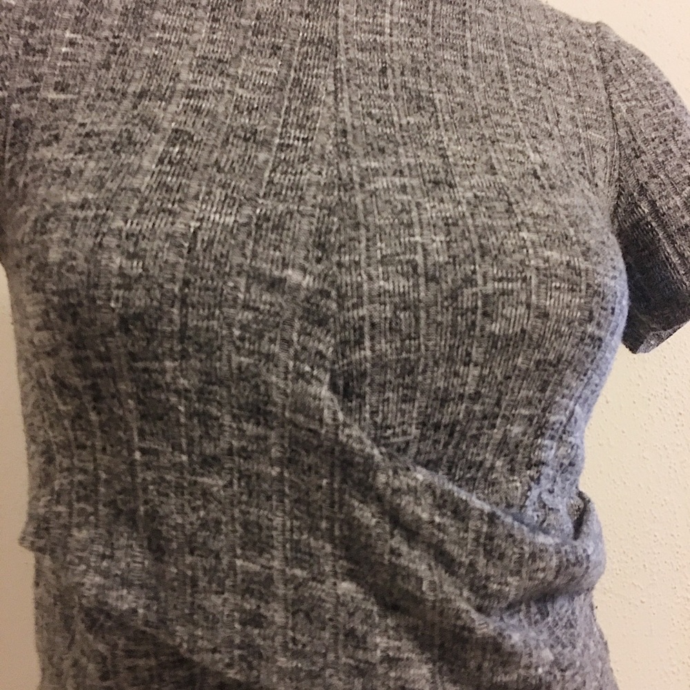 Cropped top - Picture 3 of 3